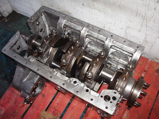 Kromhout Gardner 3LW engine 007